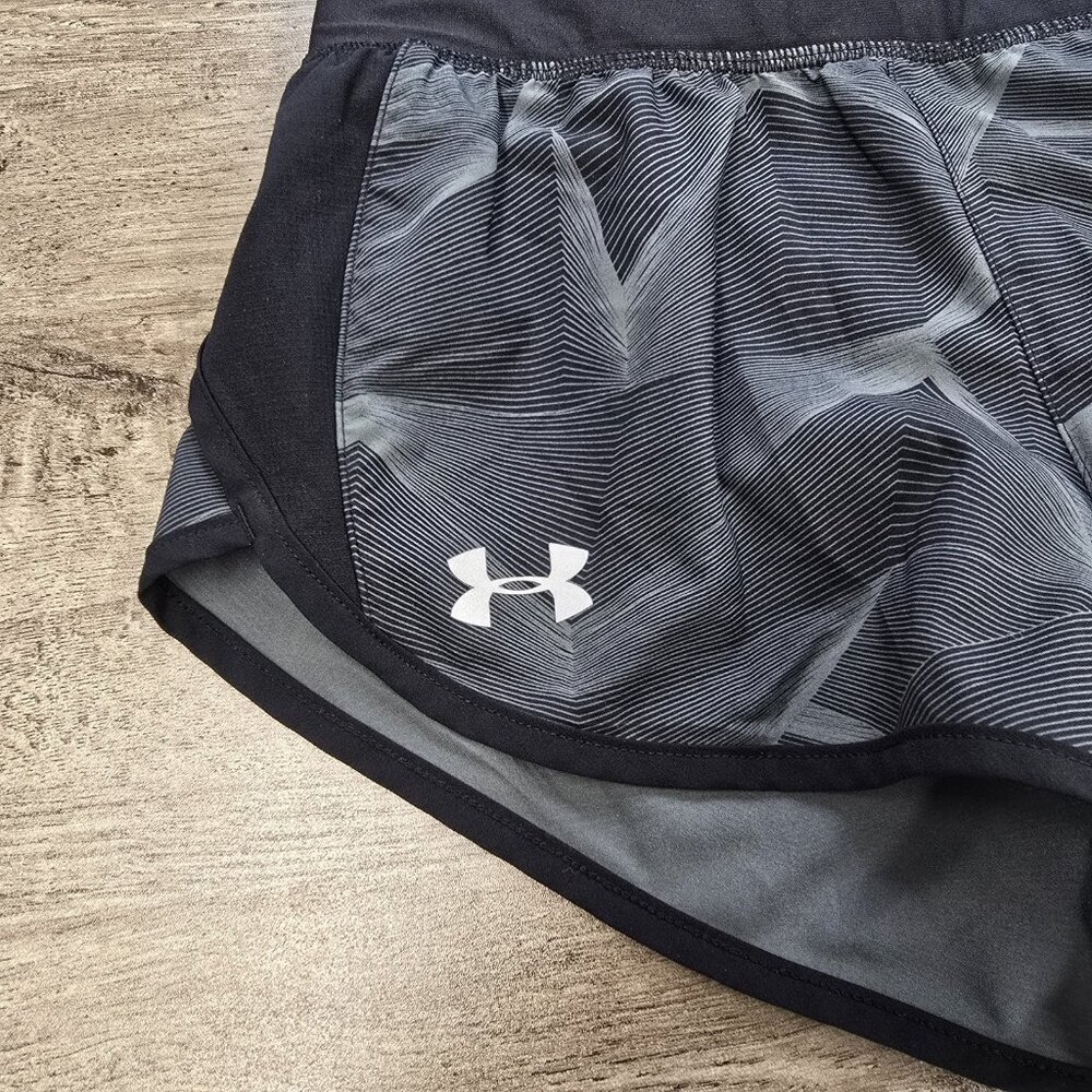 Under Armour Heatgear Shorts Women's Size XS Lined Speedpocket Key Pocket - Picture 4 of 9